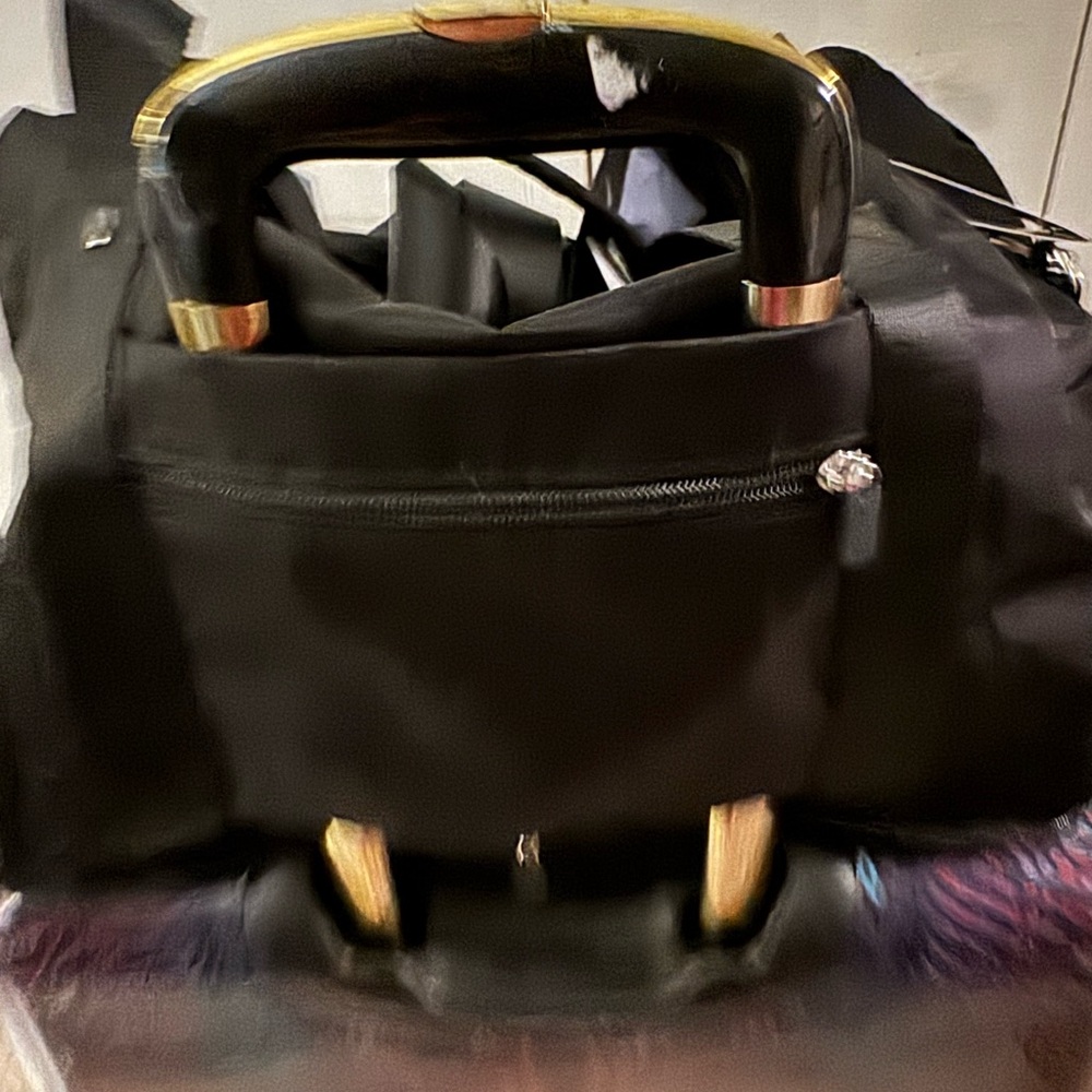 IHKWIP brand black duffle bag with small cosmetic bag.   NWT - Picture 15 of 15